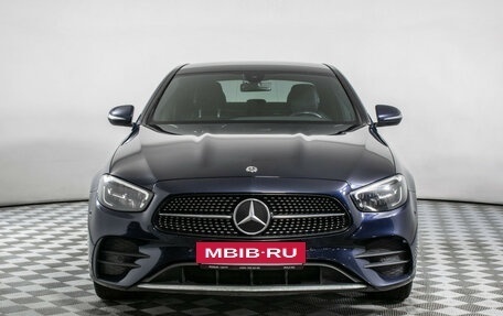 Mercedes-Benz E-Класс, 2020 год, 3 770 000 рублей, 2 фотография