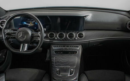 Mercedes-Benz E-Класс, 2020 год, 3 770 000 рублей, 11 фотография