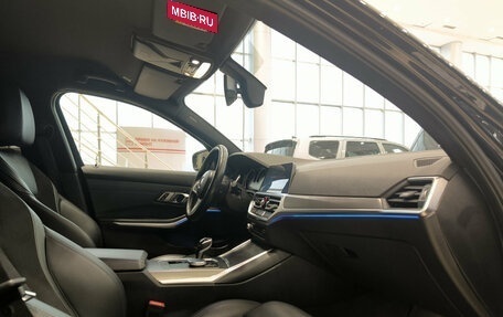 BMW 3 серия, 2019 год, 3 350 000 рублей, 15 фотография