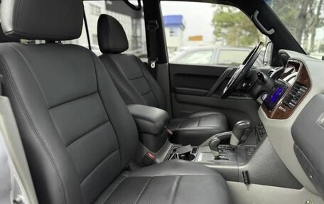 Mitsubishi Montero III, 2000 год, 890 000 рублей, 16 фотография