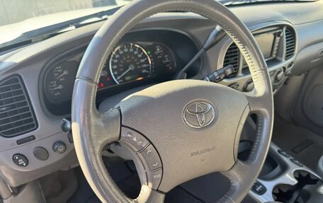 Toyota Sequoia II рестайлинг, 2005 год, 2 700 000 рублей, 10 фотография