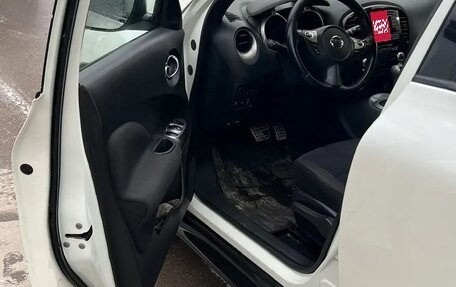 Nissan Juke II, 2011 год, 820 000 рублей, 11 фотография