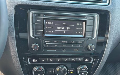 Volkswagen Jetta VI, 2014 год, 1 350 000 рублей, 17 фотография