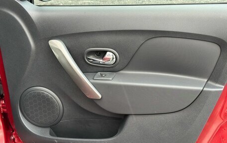 Renault Sandero II рестайлинг, 2017 год, 1 050 000 рублей, 20 фотография