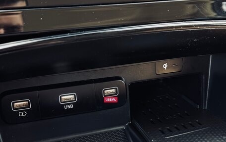 KIA Carnival, 2020 год, 4 250 000 рублей, 20 фотография