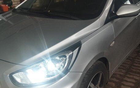 Hyundai Solaris II рестайлинг, 2011 год, 577 000 рублей, 10 фотография