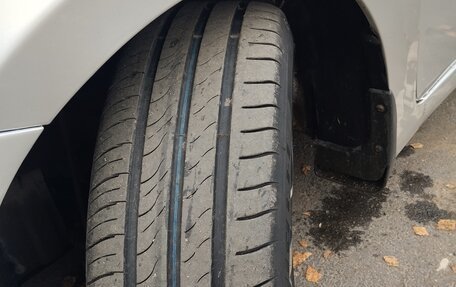 Hyundai Solaris II рестайлинг, 2011 год, 577 000 рублей, 13 фотография