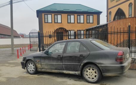 Mercedes-Benz C-Класс, 1998 год, 220 000 рублей, 1 фотография