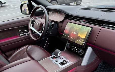 Land Rover Range Rover IV рестайлинг, 2023 год, 21 500 000 рублей, 25 фотография