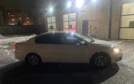 Volkswagen Passat B7, 2011 год, 800 000 рублей, 4 фотография