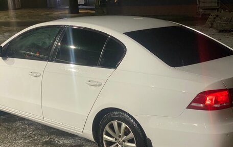 Volkswagen Passat B7, 2011 год, 800 000 рублей, 6 фотография