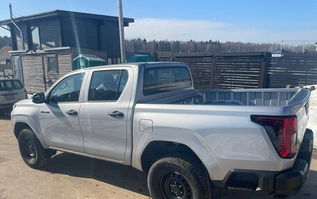 Toyota Hilux, 2025 год, 5 800 000 рублей, 3 фотография