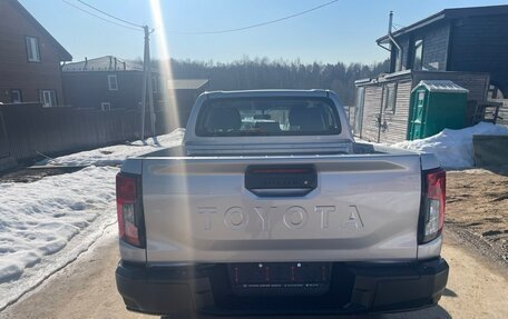 Toyota Hilux, 2025 год, 5 800 000 рублей, 5 фотография