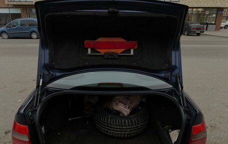 Audi A4, 1997 год, 250 000 рублей, 11 фотография