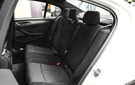 BMW 5 серия, 2019 год, 4 620 000 рублей, 9 фотография