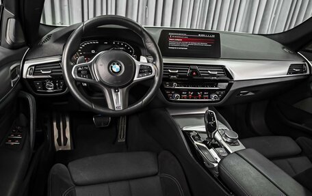 BMW 5 серия, 2019 год, 4 620 000 рублей, 6 фотография