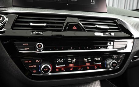 BMW 5 серия, 2019 год, 4 620 000 рублей, 16 фотография