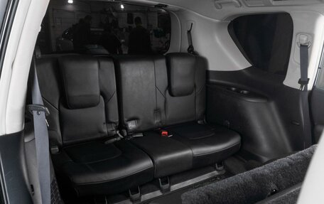 Nissan Patrol, 2011 год, 2 249 000 рублей, 9 фотография