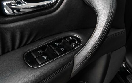 Nissan Patrol, 2011 год, 2 249 000 рублей, 30 фотография