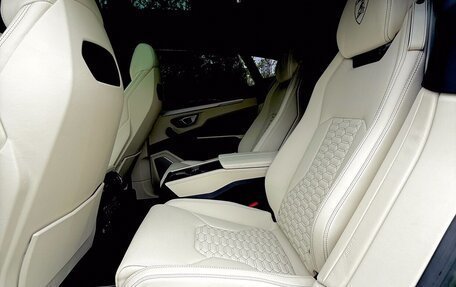 Lamborghini Urus I, 2021 год, 24 000 000 рублей, 14 фотография