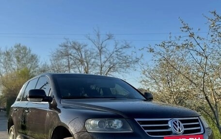 Volkswagen Touareg III, 2006 год, 1 400 000 рублей, 2 фотография