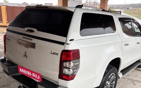 Mitsubishi L200 IV рестайлинг, 2019 год, 3 250 000 рублей, 5 фотография