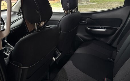 Mitsubishi L200 IV рестайлинг, 2019 год, 3 250 000 рублей, 8 фотография