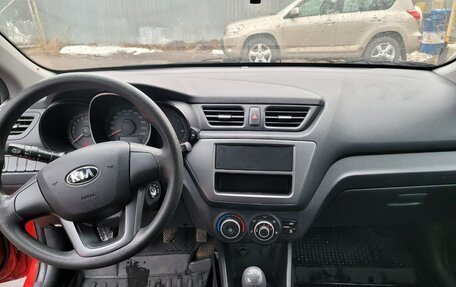 KIA Rio III рестайлинг, 2014 год, 750 000 рублей, 10 фотография