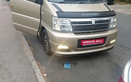 Nissan Elgrand I, 1999 год, 770 000 рублей, 2 фотография