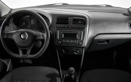 Volkswagen Polo VI (EU Market), 2018 год, 530 000 рублей, 14 фотография