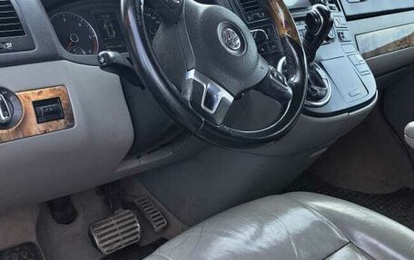 Volkswagen Multivan T5, 2010 год, 1 700 000 рублей, 6 фотография