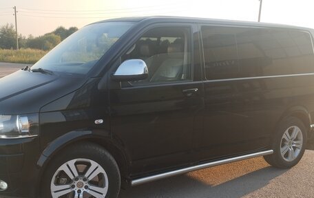 Volkswagen Multivan T5, 2010 год, 1 700 000 рублей, 2 фотография