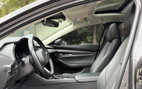 Mazda 3, 2022 год, 2 100 000 рублей, 7 фотография