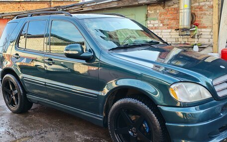 Mercedes-Benz M-Класс, 1998 год, 550 000 рублей, 1 фотография