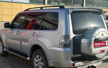 Mitsubishi Pajero IV, 2010 год, 1 650 000 рублей, 2 фотография