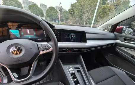 Volkswagen Golf VIII, 2022 год, 1 660 018 рублей, 13 фотография