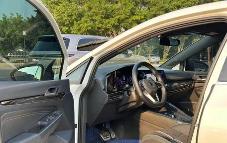 Volkswagen Golf VIII, 2022 год, 1 816 018 рублей, 9 фотография