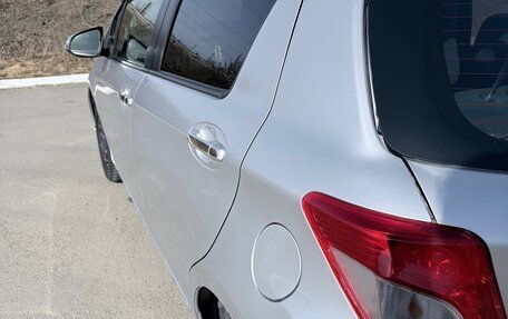 Toyota Vitz, 2013 год, 630 000 рублей, 4 фотография