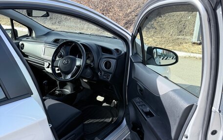 Toyota Vitz, 2013 год, 630 000 рублей, 7 фотография