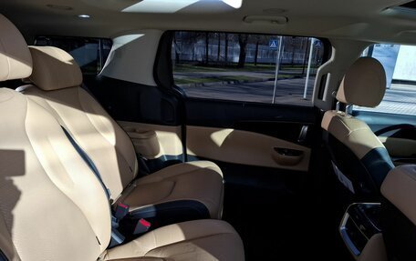 KIA Carnival, 2023 год, 5 500 000 рублей, 27 фотография