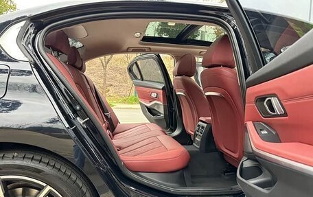 BMW 3 серия, 2023 год, 3 530 000 рублей, 10 фотография