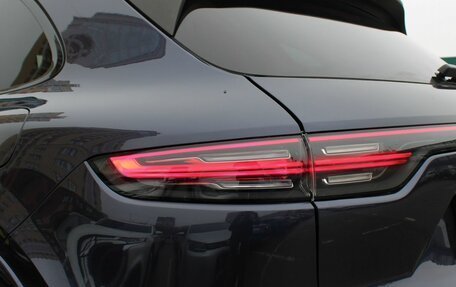 Porsche Cayenne III, 2018 год, 5 699 000 рублей, 26 фотография