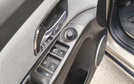 Chevrolet Cruze II, 2011 год, 700 000 рублей, 7 фотография