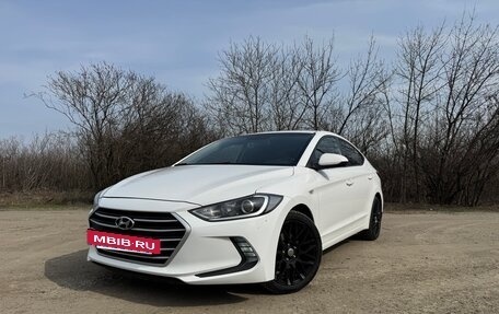 Hyundai Elantra VI рестайлинг, 2016 год, 1 325 000 рублей, 2 фотография
