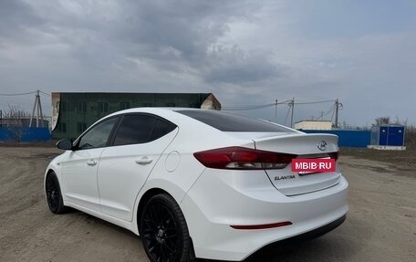 Hyundai Elantra VI рестайлинг, 2016 год, 1 325 000 рублей, 4 фотография