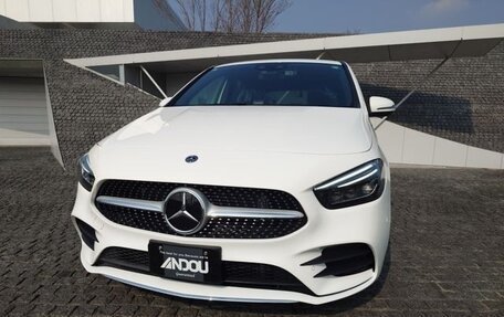 Mercedes-Benz B-Класс, 2019 год, 1 700 000 рублей, 2 фотография