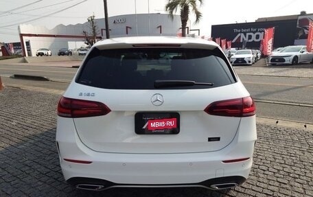 Mercedes-Benz B-Класс, 2019 год, 1 700 000 рублей, 6 фотография