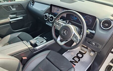 Mercedes-Benz B-Класс, 2019 год, 1 700 000 рублей, 11 фотография