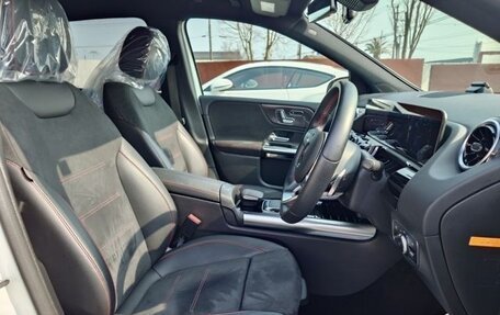 Mercedes-Benz B-Класс, 2019 год, 1 700 000 рублей, 10 фотография