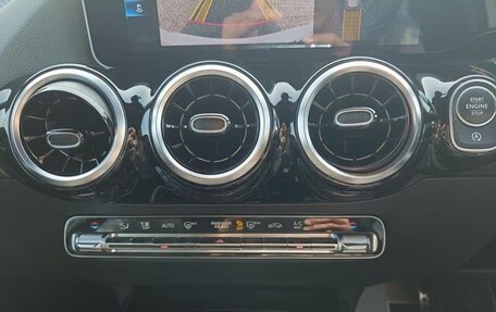 Mercedes-Benz B-Класс, 2019 год, 1 700 000 рублей, 17 фотография